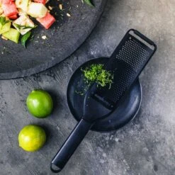 Microplane Black Sheep Reibe Fein 13 Microplane Black Sheep Reibe Fein -Santo Grills Geschaft microplane black sheep reibe fein a164849dd985645b29c44a1c2bf7788a