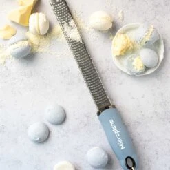 Microplane Premium Reibe / Zester, Küstenblau 13 Microplane Premium Reibe / Zester, Küstenblau -Santo Grills Geschaft microplane premium reibe zester kuestenblau 284d7eab63b480c625d983d6fec3b44d