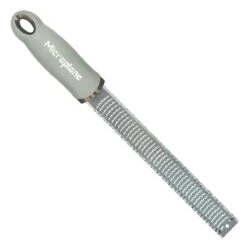 Microplane Premium Reibe / Zester, Salbei Grün 14 Microplane Premium Reibe / Zester, Salbei Grün -Santo Grills Geschaft microplane premium reibe zester salbei gruen a69b6854089b3f9d63f27980c4e212e2