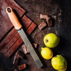 Microplane Premium Reibe / Zester, Zimt Orange 9 Microplane Premium Reibe / Zester, Zimt Orange -Santo Grills Geschaft microplane premium reibe zester zimt orange 28c35db03f7a0b9d4571672a027c4e8c